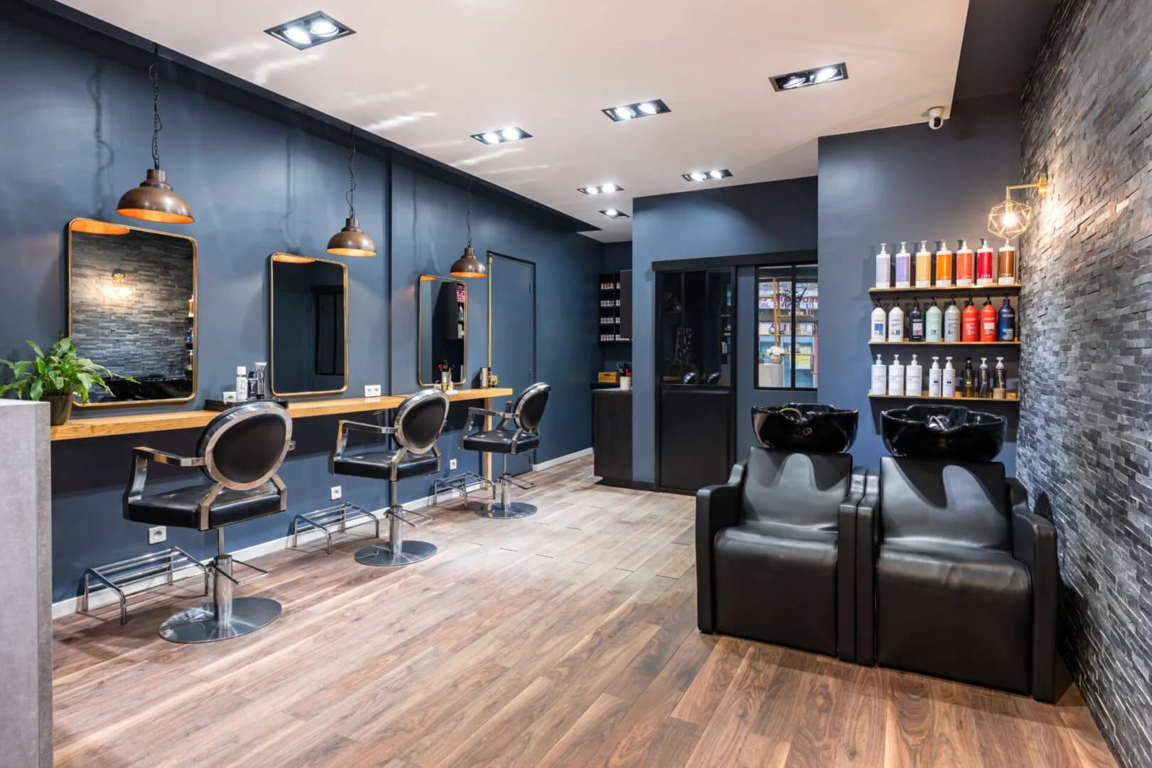 Le salon Queen Lace Paris, écrin du Queen Signature